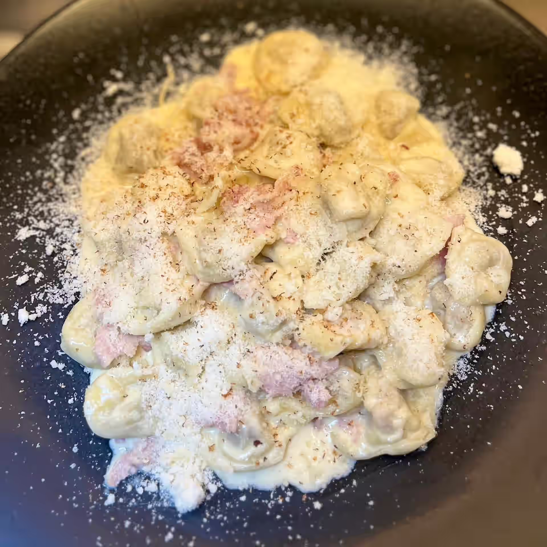 tortellini panna e prosciutto